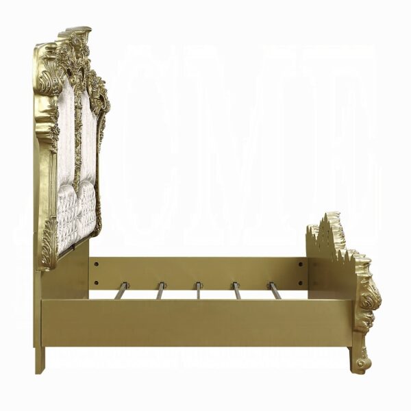 Desiderius Eastern King Bed - Image 6