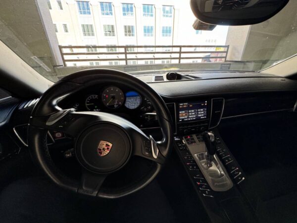 2016 Porsche Panamera S E-Hybrid (West Chester) - Image 19